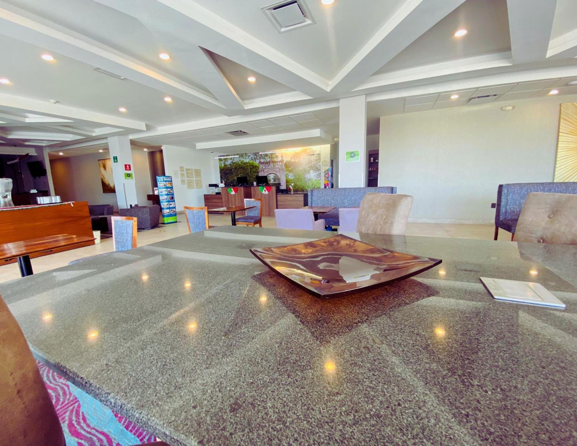 La Quinta By Wyndham Aguascalientes Hotel Exterior foto