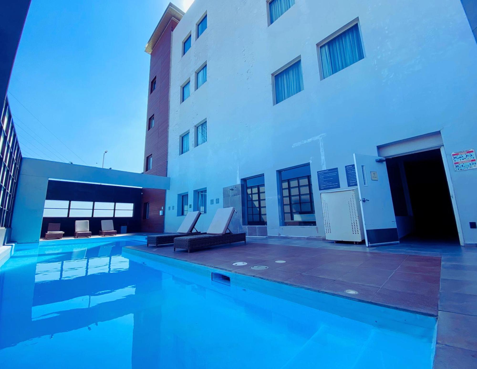 La Quinta By Wyndham Aguascalientes Hotel Exterior foto